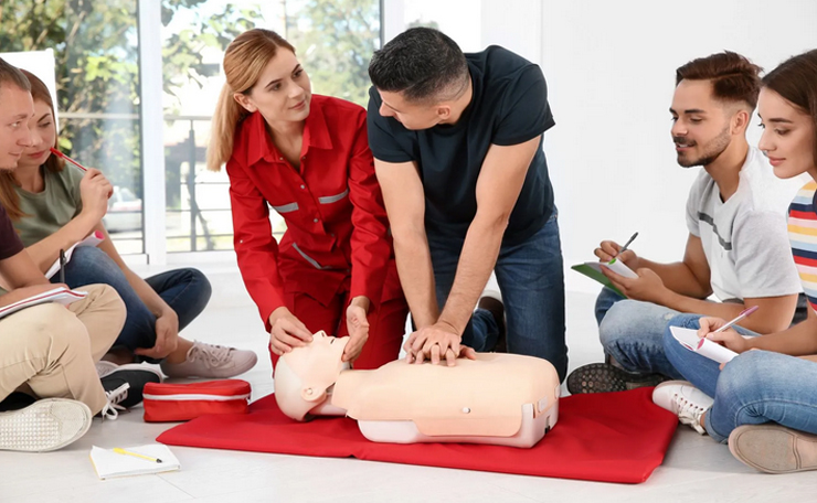 Right Time launches new recruitment campaign for a career in care
